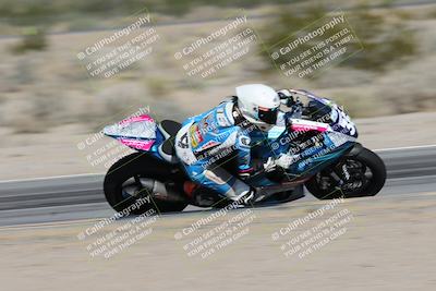 media/Jan-15-2026-Racers Edge (Thu) [[dfebeb70ab]]/2-A Group/Session 3 (Turn 15 Inside Pans)/